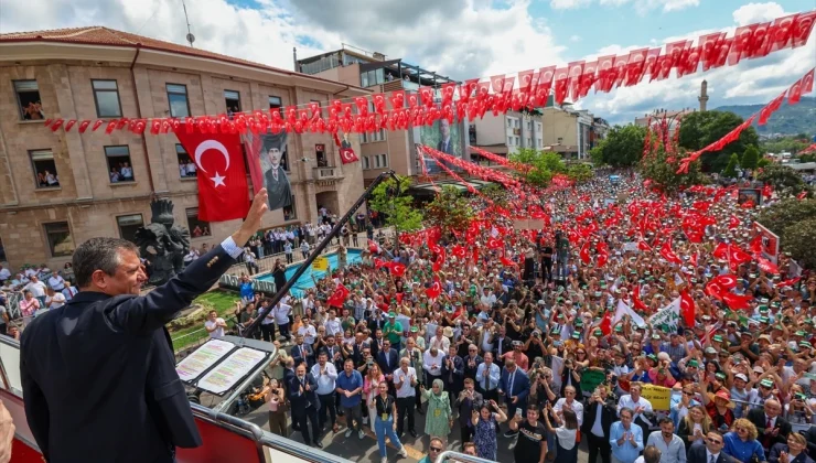 CHP Genel Başkanı Özgür Özel: Bir daha Türkiye’de internet ve sosyal medya erişimine hiç yasak gelmeyecek