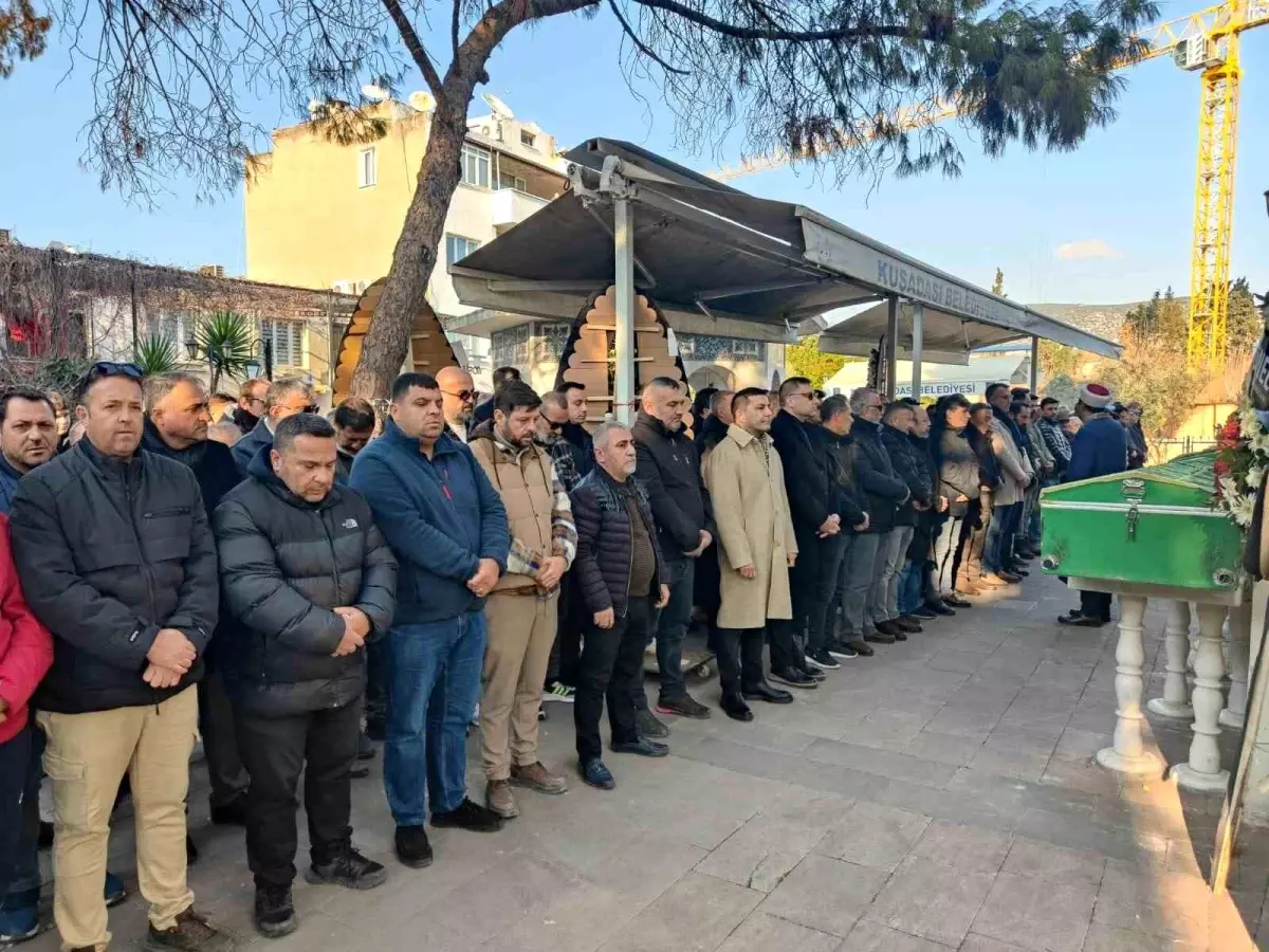 Özel Hastaneden Tekerlekli Sandalyede Ölü Taburcu Edilen Adam Toprağa Verildi